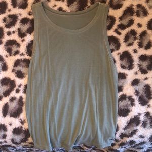 cute loose tank top!